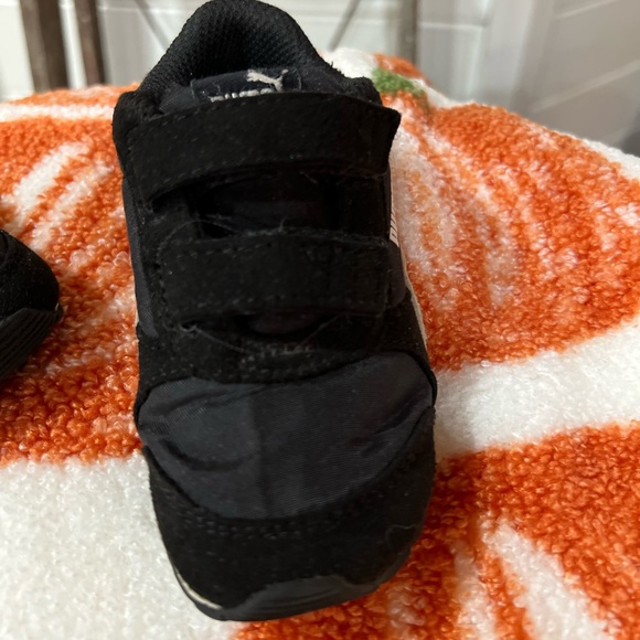 Puma Toddler Shoe size 7 - Picture 2 of 3